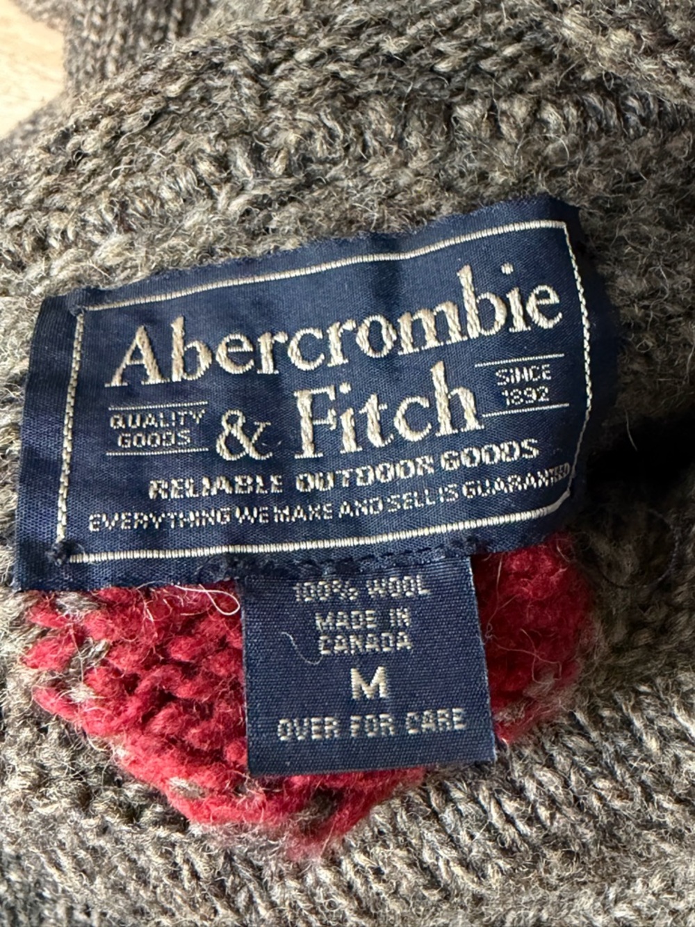 Abercrombie & Fitch vintage 90’s Y2K Cross Wool Sweater Medium 54983 - Picture 14 of 16